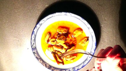 9 ASMR EATING SOUNDS - MUSSELS