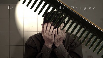 "Les remises de peigne"de Sylvain Anne , saison 1 d'une web-série produite par Unfilmunjour :épisode 2 "Joël"avec Pierre-Antoine Angelini