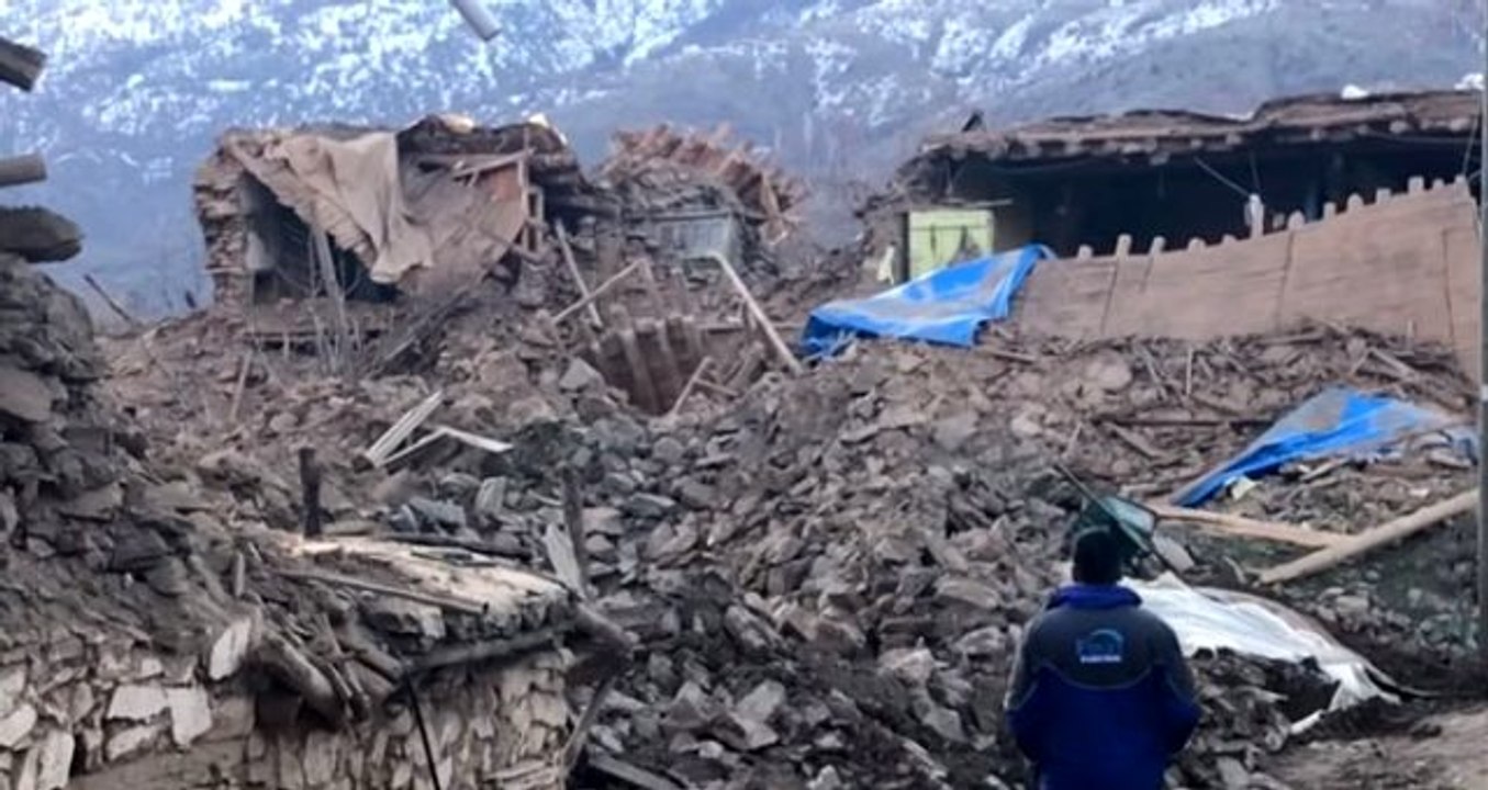 Depremin ardından Çevrimtaş Köyü, hayalet şehre döndü! Tek bir sağlam bina kalmadı