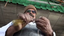 Antalyalı 72 yaşındaki Ali dede el emeği berelerini depremzedelere gönderecek