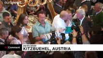 Schwarzenegger fait la fête à Kitzbühel, au Tyrol autrichien