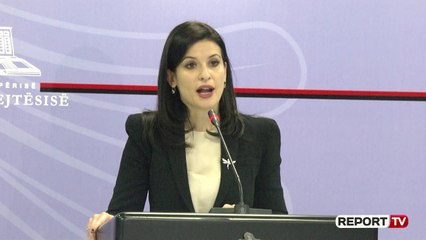 'Shëtitja' e Dritan Dajtit në Bllok dhe lëvizjet në Burgje, opozita i kërkon llogari Gjonajt