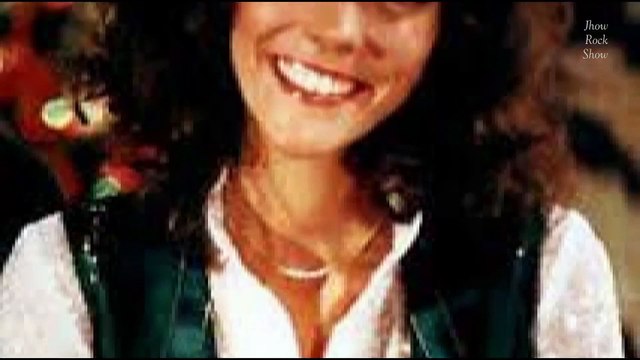 Olivia Newton John and The Carpenters Music and Interview John Travolta - YouTube