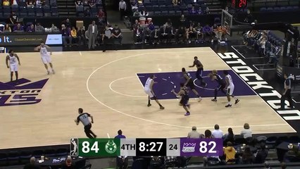 Isaiah Canaan with the nice feed