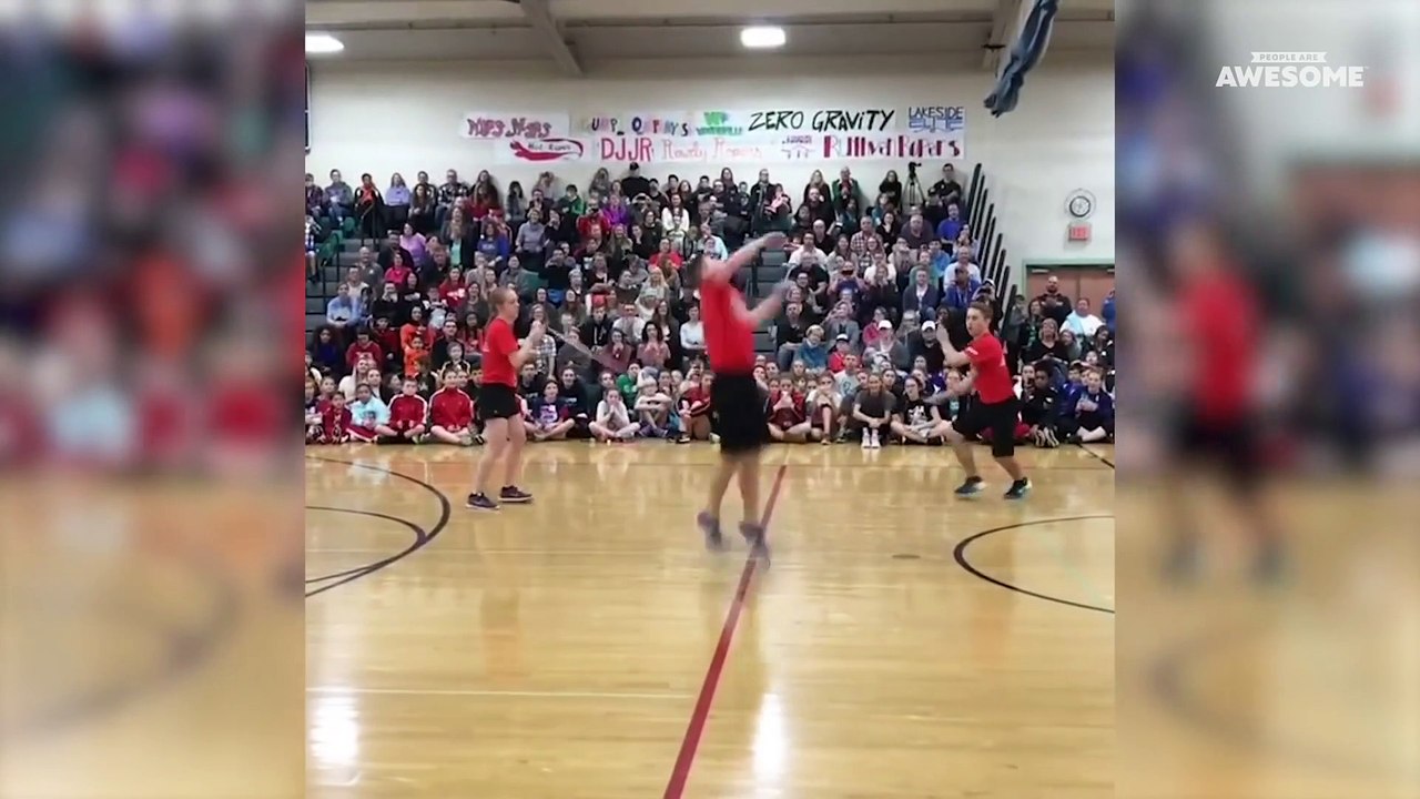 Awesome Archive Blade Tricks, Circus Arts & More   People Are Awesome