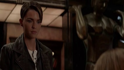 Batwoman S01E12 Take Your Choice