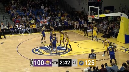 Jeremy Pargo with the huge dunk!