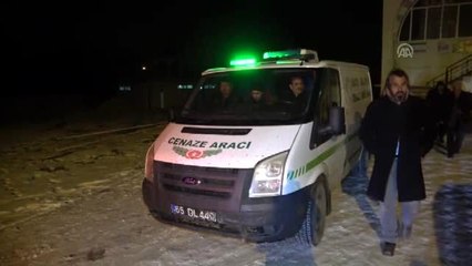 Evde çıkan yangında ölen iki kardeş toprağa verildi