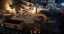 Elazığ depreminde son durum: 39 kişi hayatını kaybetti, 2 kişiyi kurtarma çalışmaları sürüyor