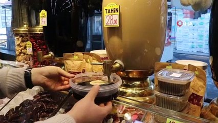 Sivaslılar Tahin ve Pekmez Tüketerek Isınıyor