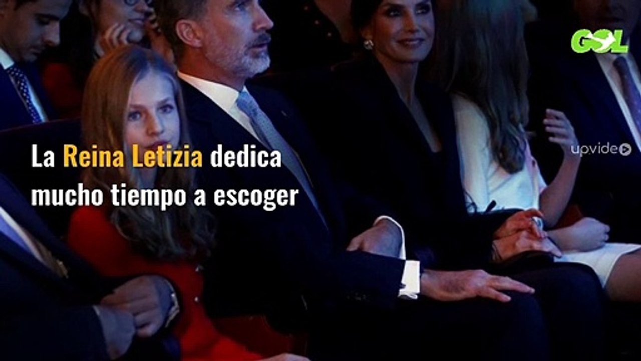 ¡Ojo a los pies de la Reina Letizia! “¿Eso es lo que parece?” Mira la foto