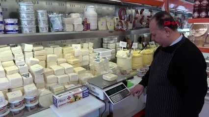 İzmir öğrenciler için 'askıda peynir' uygulaması başlattı