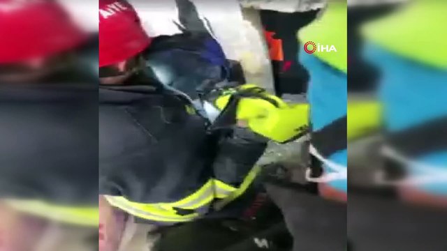 Dilek Apartmanında onlarda çalışmıştı... Büyükşehir Belediyesi İtfaiyesi Arama Kurtarma Ekibi Kayseri'ye döndü