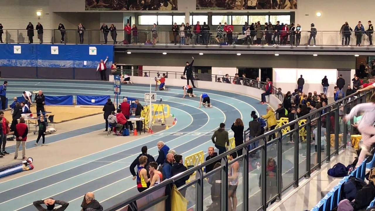 Régionaux en salle 2019-2020  Thomas C 200m finales