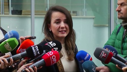 Télécharger la video: Ora News - Dakordësohet kalendari i punës dhe metodologjia për reformën zgjedhore