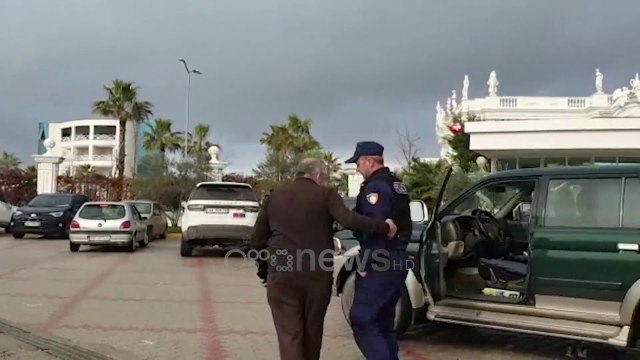 Ora News - Pengmarrja në Kamëz: RENEA rrethon Shijakun, deri tani dy të arrestuar