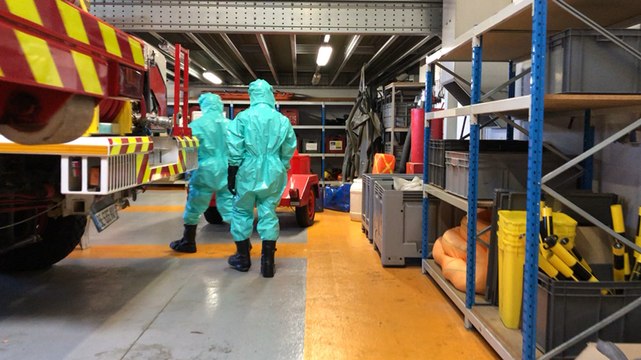 Plongée avec les pompiers experts en risques chimiques