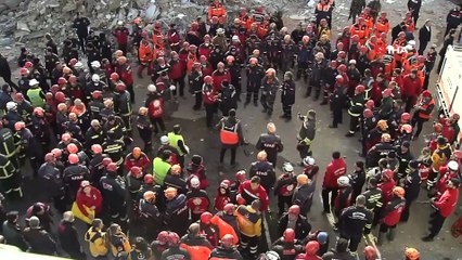 Elazığ'da Çöken Dilek Apartmanında Kurtarma Çalışmaları Tamamlandı