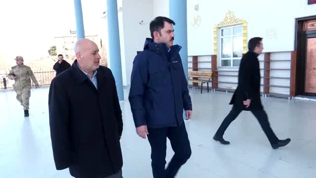 Bakan Kurum, Sivrice ilçesinde depremde zarar gören yapıları inceledi