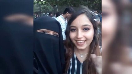 Nida or sana Sam dheli meetup me injoy krte