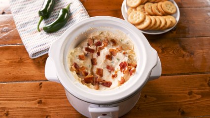 Slow Cooker Jalapeño Popper Dip Will Disappear Immediately At Any Party