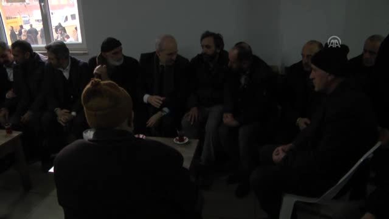AK Parti Genel Başkanvekili Kurtulmuş Elazığ'da depremzedeleri ziyaret etti: (2)