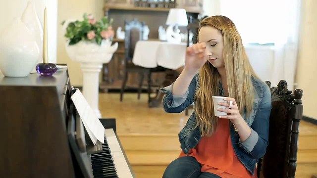 1) À ma main droite. Comptine française. Chansons et rondes enfantines. Piano. Musique