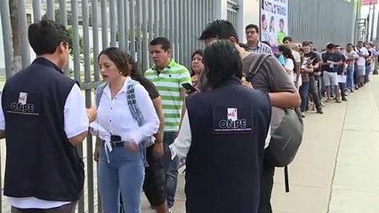 Perú queda con el Congreso atomizado y el fujimorismo en caída libre