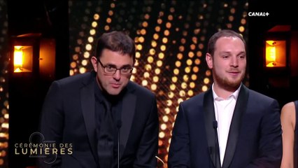 Скачать видео: Le film Les Misérables reçoit le prix du meilleur scénario - Lumières 2020