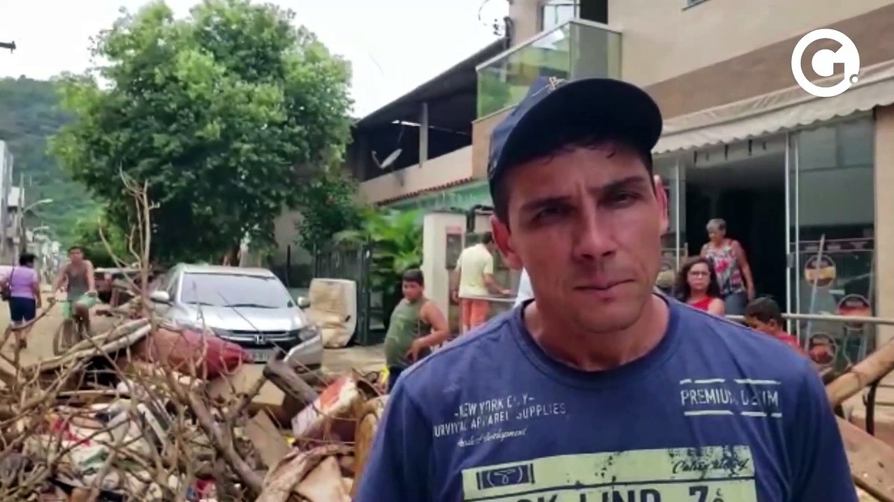 Chuva espalha entulho em rua de Castelo