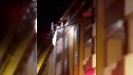 Esenyurt'ta korkutan yangın 5'i çocuk 10 kişi dumandan etkilendi