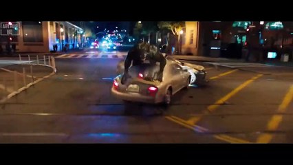 Primera transformación de Venom _ Venom (2018) ( 720 X 720 )