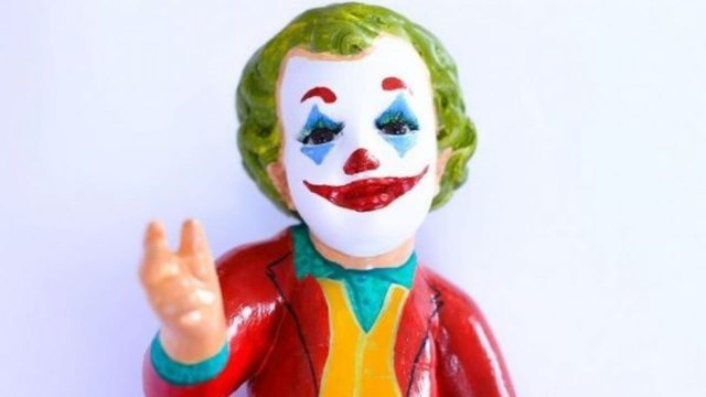 Venden niños Dios como superhéroes para el Día de la Candelaria