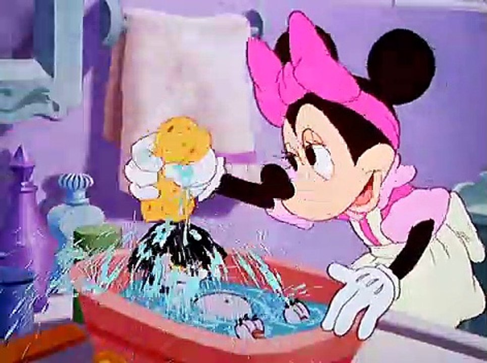 Cleo, Minnie Mouse - Bath Day  (1946)
