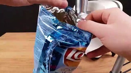 EXPERIMENT_ MEAT GRINDER VS COCA COLA AND MENTOS(480P)