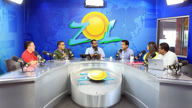 Omar Fernández presenta sus propuestas como candidato a diputado por la Fuerza del Pueblo