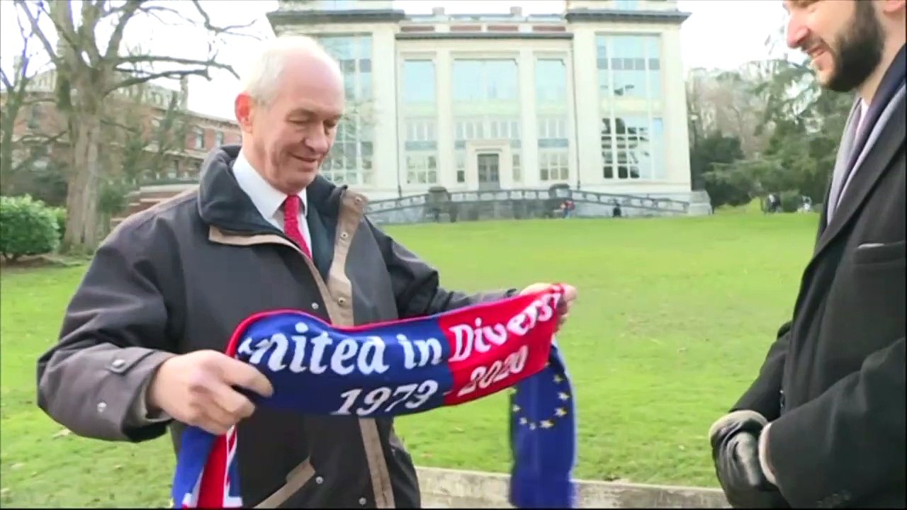 Britische Europa-Abgeordnete packen ihre Koffer