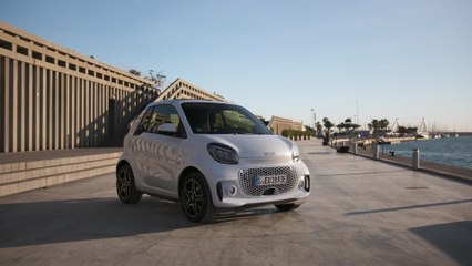 smart EQ fortwo Cabrio Design in white