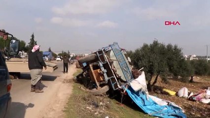 Download Video: Hatay ihh'dan göç yolundaki ailelere acil yardım paketi