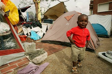 Un camp de migrants évacué Porte d'Aubervilliers à Paris