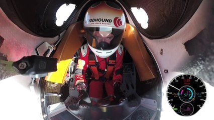 Bloodhound car reaches 628mph in desert run