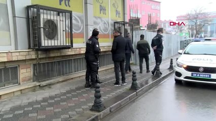 Tuzla'da bankadan çıkan kişiye sokak ortasında kapkaç