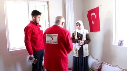 Kimsesiz kadın elindeki son parayı depremzedeler için gönderdi