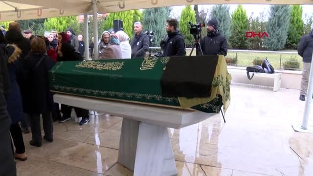 Erol olçok'un annesi asiye olçok son yolculuğuna uğurlandı