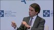 Aznar a Casado: "Debes confrontar con el Gobierno como si Vox no existiera y con Vox como si el Gobierno no existiera"