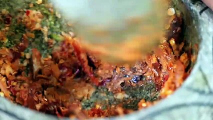 Crazy Thai Food  - GIANT RIVER PRAWNS Spicy Seafood Stew Aoywaan Bangkok Thailand