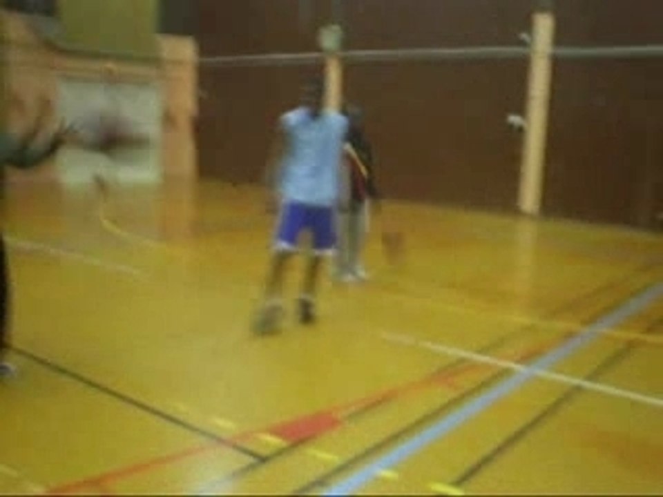GuiGui dunk