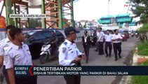 Dishub Tertibkan Motor Yang Parkir Di Bahu Jalan