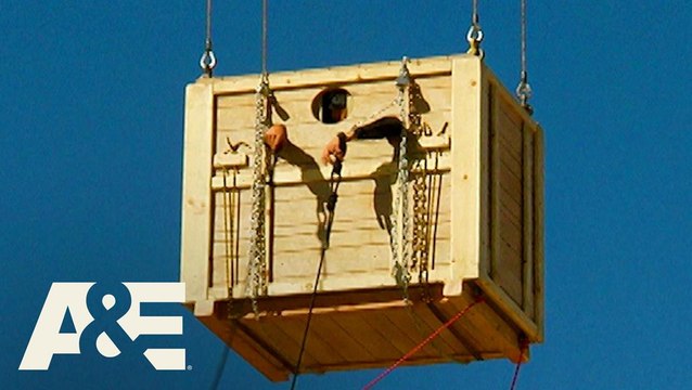 Criss Angel Mindfreak: Criss Escapes from Box 4,000 Feet Above Grand Canyon