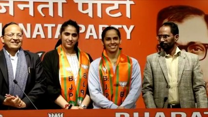 Скачать видео: Badminton star Saina Nehwal speaks after joining the BJP